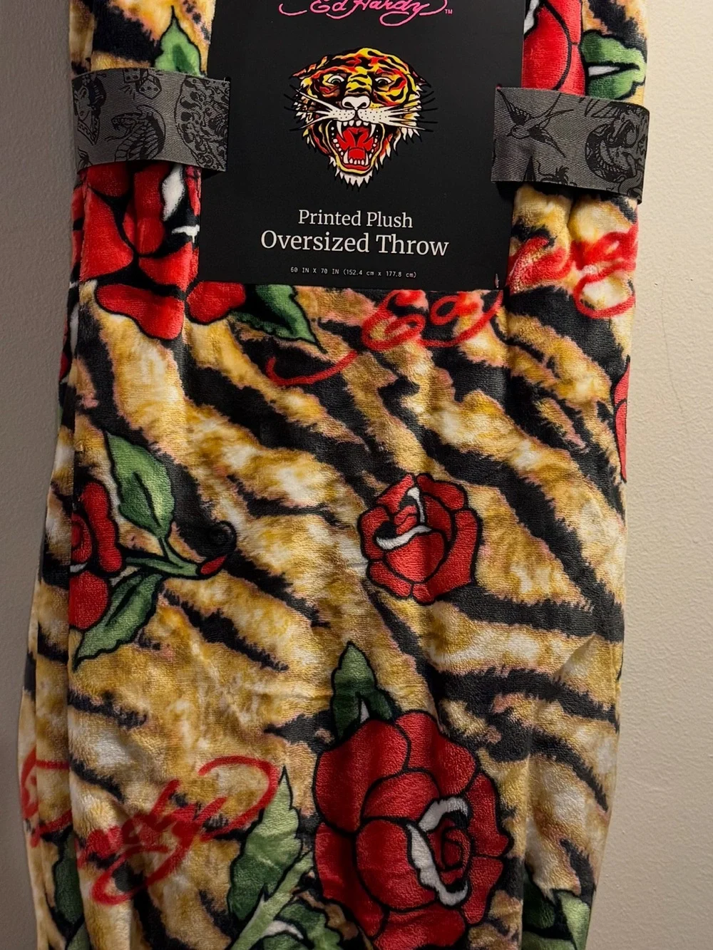 Ed Hardy Oversized Printed Plush Throw Blanket Tiger stripes roses NWT